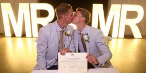 Craig Burns y Luke Sullivan , gay athletes to get married in Australia